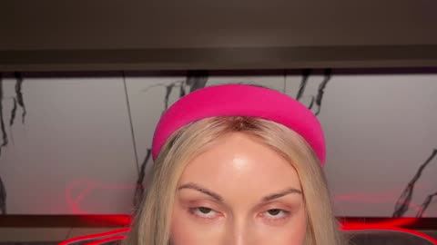 ASMR Mic Pumping From Above Close Up Eye Contact & Mouth Sound Triggers For Deep Sleep