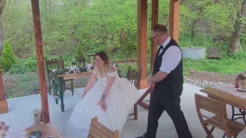 Jeremy removing Brooke's garter