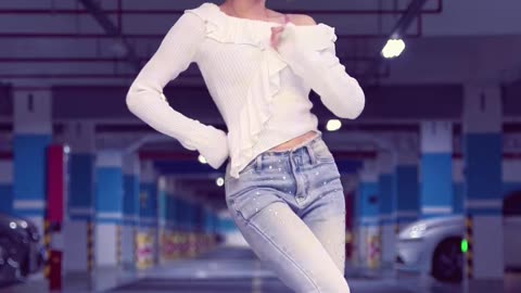 Edgy Pearl Denim Pants Supple Gentle Dance | Daily Beauty EP 1526