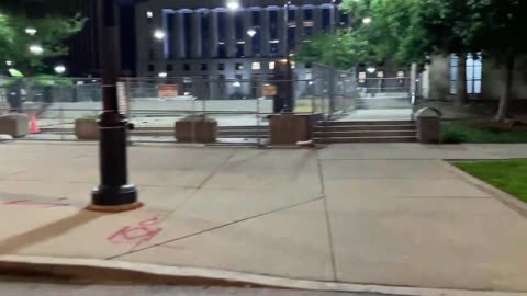 NASHVILLE TN LIVE BROADWAY STREET / PEOPLE WATCHING / BANDS WATCHING / BARS