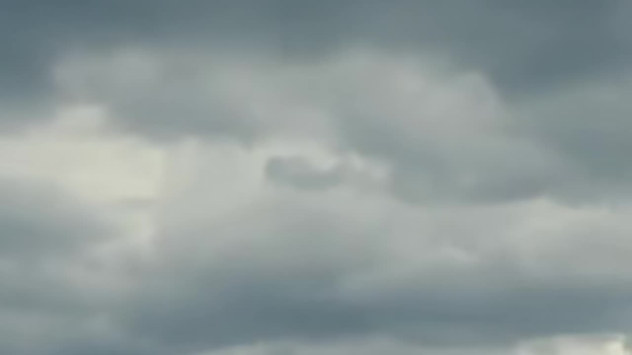 👁️🛸 Unexplained UFO Spotted Over City! | TheTruthAbove