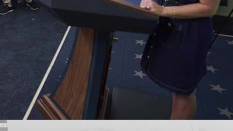 🇺🇸 Kids Grill White House Press Secretary with Adorable Questions! 🍦💬👧👦