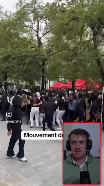 Riot over free fried chicken