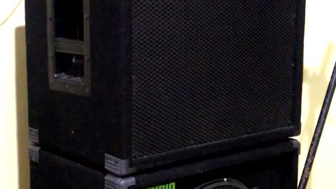 Amp Head ESTUDIO dB - 081 V (Bass)