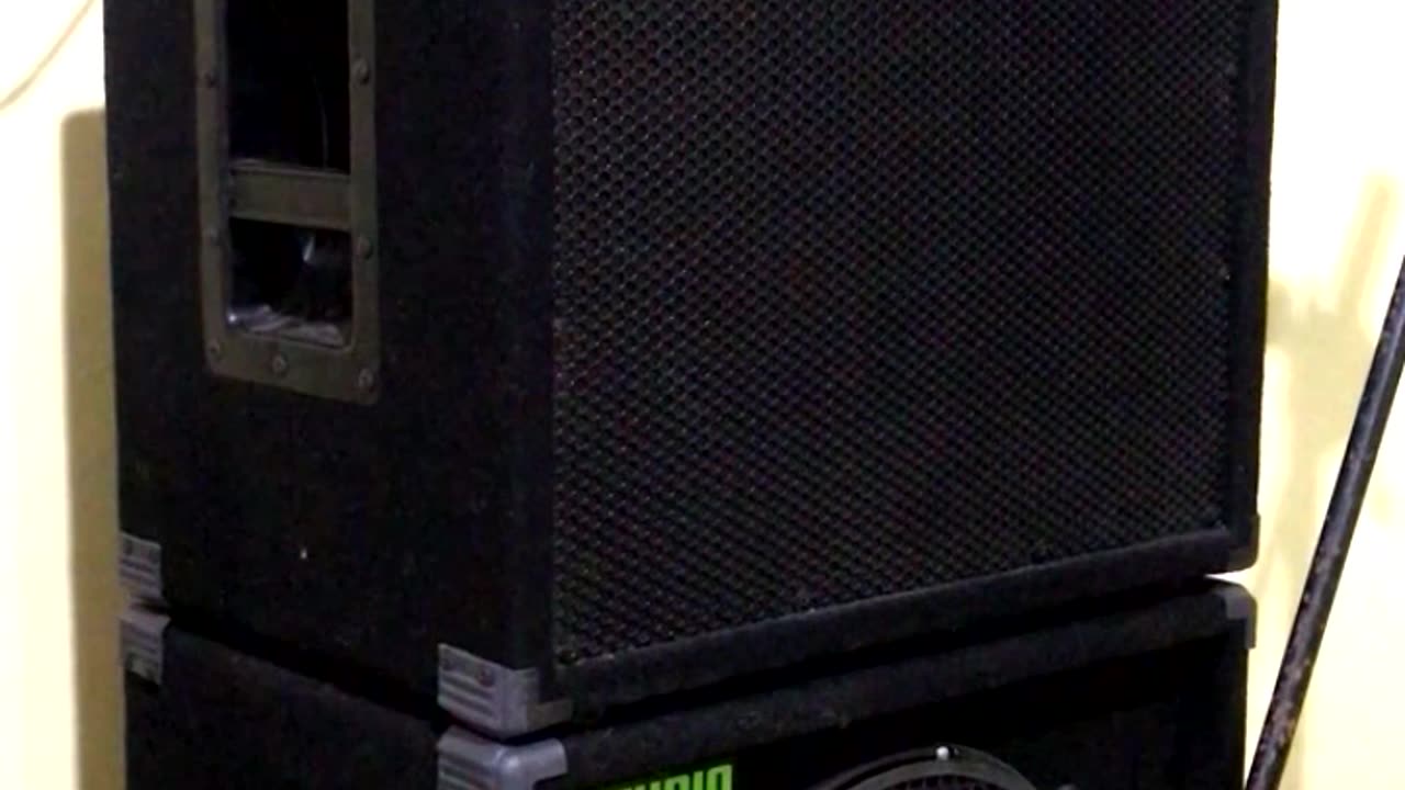 Amp Head ESTUDIO dB - 081 V (Bass)