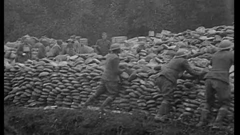 [PATHE NEWSREEL EXCERPTS] - [PATHE NEWSREEL EXCERPTS] - cbs-cbswwi-205