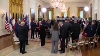 🎙️🇺🇸 World News | Trump's Hot Mic Moment with Macron | RCF