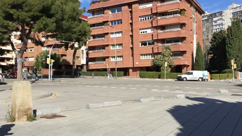 Pedralbes Park & Pavellons Guell (Barcelona, Spain) 2