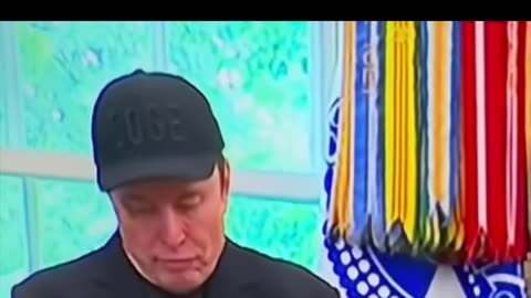 Elons bizarre behavior at DOGE ceremony