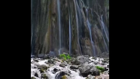 The largest spring waterfall in the world