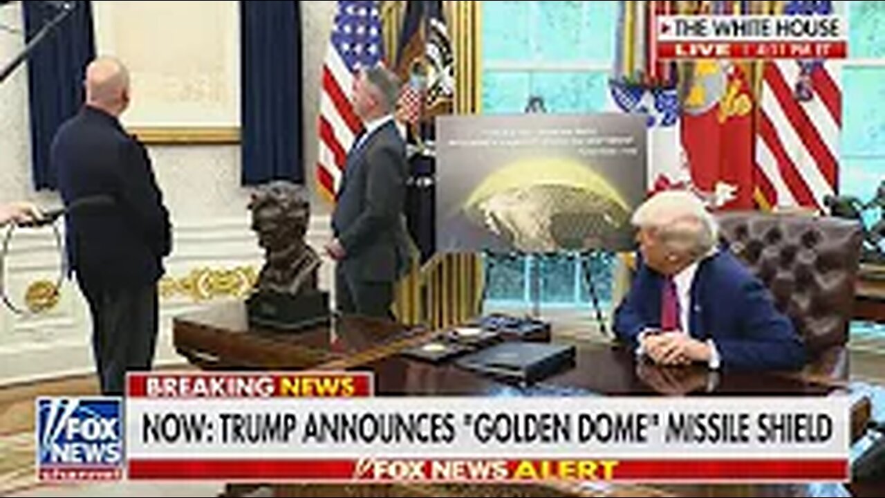 Total confusion as Trump holds disoriented Oval Office fiasco