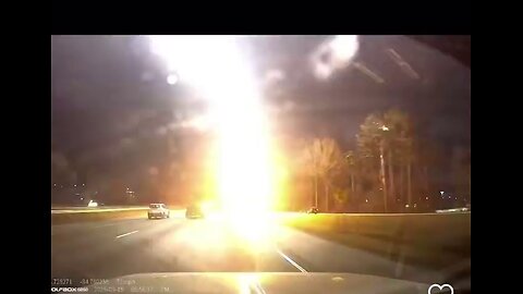 Incredible! Lightning Hits Just 10 Feet from Truck – Watch the Shocking Moment!