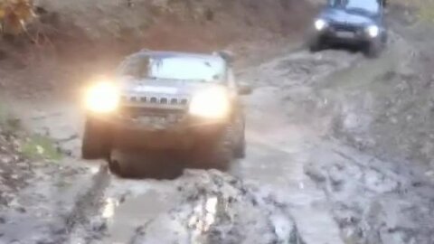 Nissan vs Jeep vs Bertone in Off-Road 🚜