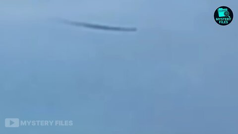 UFO Filmed from Plane in Brisbane, Australia