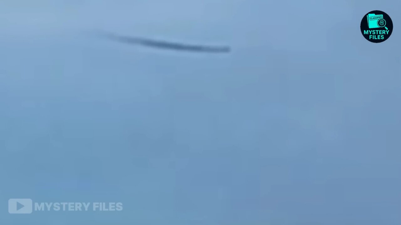 UFO Filmed from Plane in Brisbane, Australia