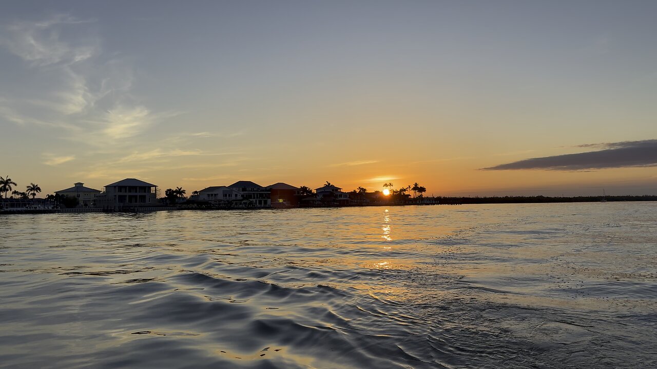 Sunrise & Full Moonset! | 4K