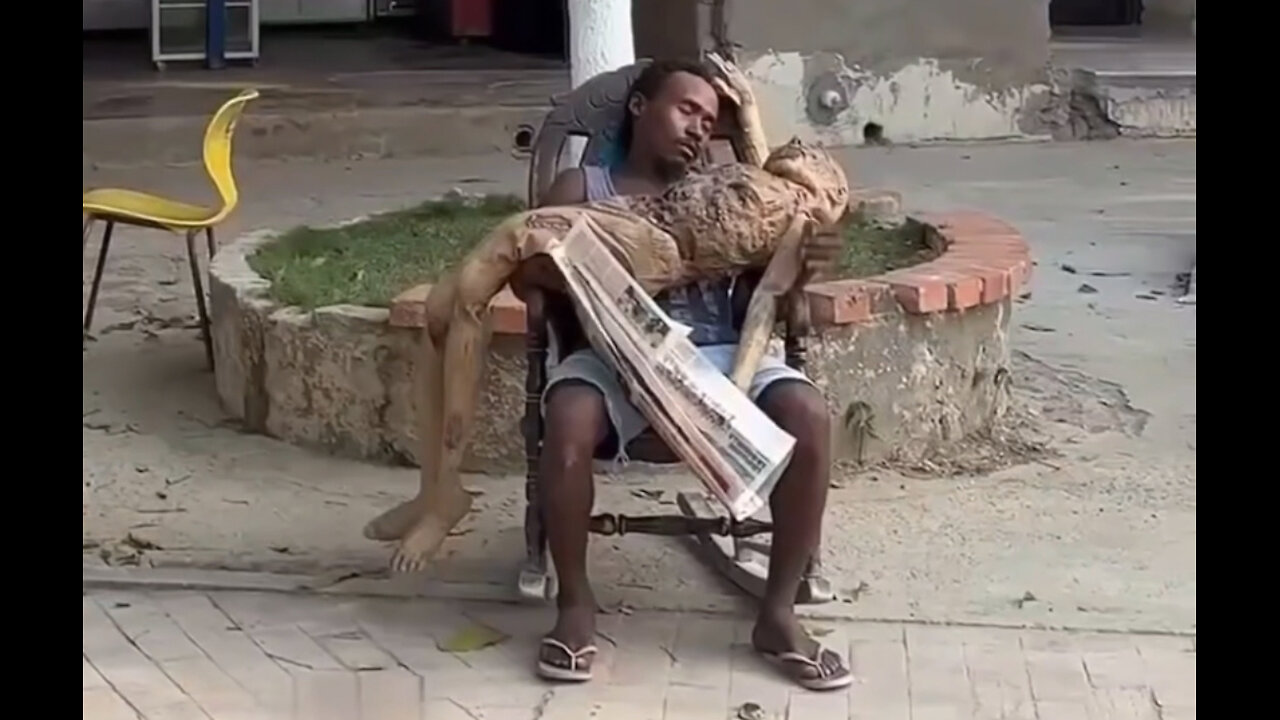 African surprise spinning prank