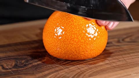 Glass fruit cutting satisfying