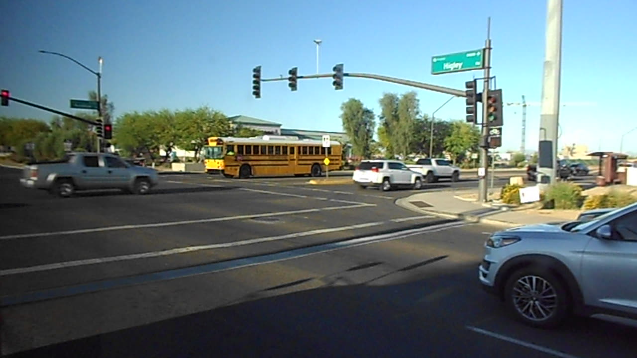 (712) 2019 IC RE series #T269 8.9L Cummins L9 passing by 4/25/2025