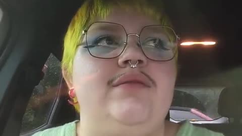 Tiktoker feels intimidated living in the same neighborhood as a cop