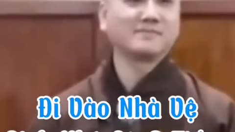 Thích Pháp Hoà truyền bá mê tín.