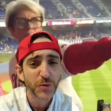 Shawn Farash - TRUMP ROASTS THE BASEBALL KAREN