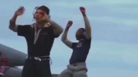 Authentic fighter pilot's perspective #USA #FighterJet #F22