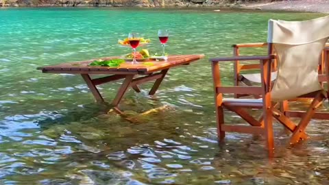 Would You Like This Nature Snack Spot? Dining with Your Feet in the Water 🍃💧