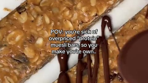 Muesli Bar Slice