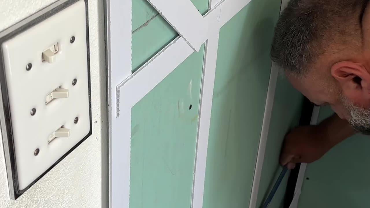 Composite Corner Neo Shower Installation