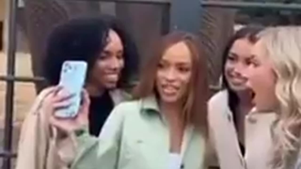 ZOO SELFIE 🐘 EPIC FAIL