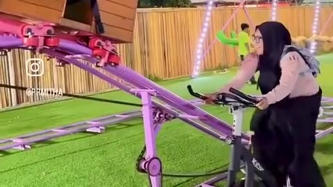 💪🏋️‍♂️ Human Power at Its Finest! Watch This Incredible Feat! | FunFM