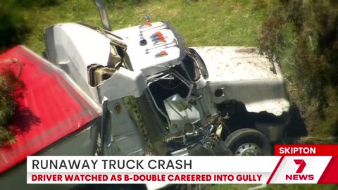 Act of kindness backfires in Donnybrook; Runaway truck crash | 7NEWS Melbourne