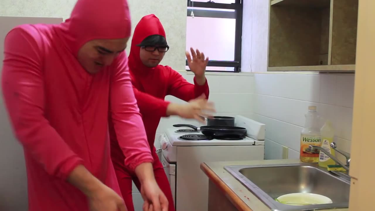 TOILET SRIRACHI SHRIMP