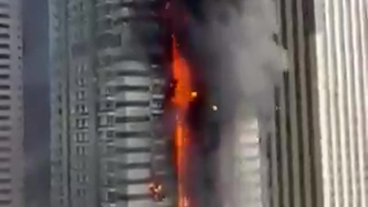 A major fire has broken out in a skyscraper in Dubai.