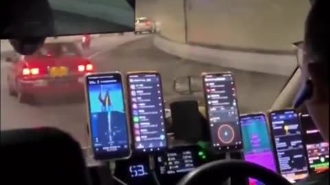Hong Kong Taxi Drivers Use 10+ Phones to Chase Fares.