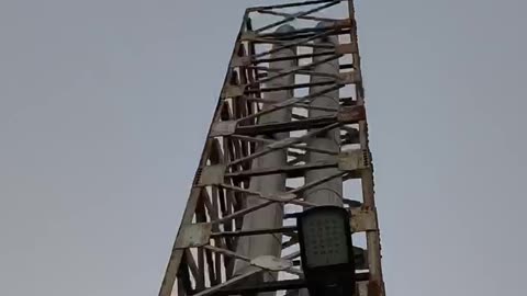 Tracking the pillars