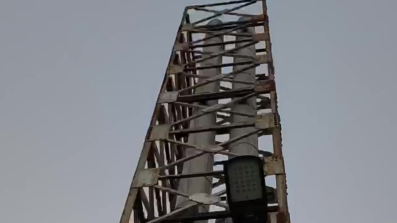 Tracking the pillars