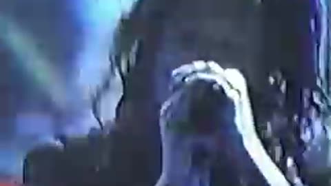 Korn - Trash Live at The Apollo NYC 99' HD