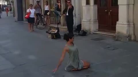 💃 Rima Baransi dancing in Trieste, Italy with violinist Ivo Remenec [Horizontally stabilized]