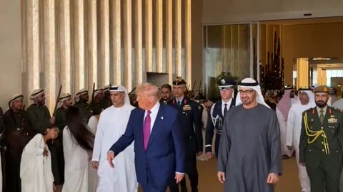 🚨🔥Trump welcome ceremony in UAE continues! 🇺🇸🇦🇪