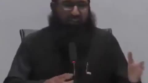 UK DEPORT THEM ALL! Islam preacher says women should be stoned to death if they violate Sharia! Pure evil!
