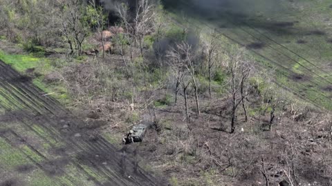 (12 Mins) Ukrainian Tank Squad Clears Out Russian Soldiers