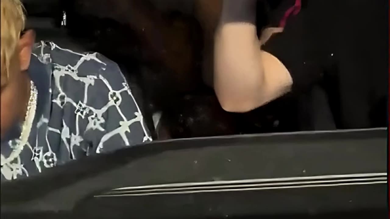 🚨 ¡LAMINE YAMAL, GAVI, CUBARSÍ Y ARAUJO ATRAPADOS! 🚗🔥