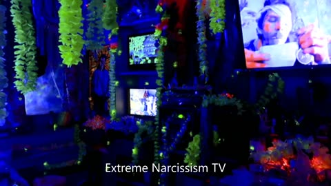 Lofi Synthwave Extreme Narcissism TV 1 Hour