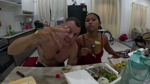 🇵🇭 She’s 20, Beautiful… and Interested in a 40+ Man!