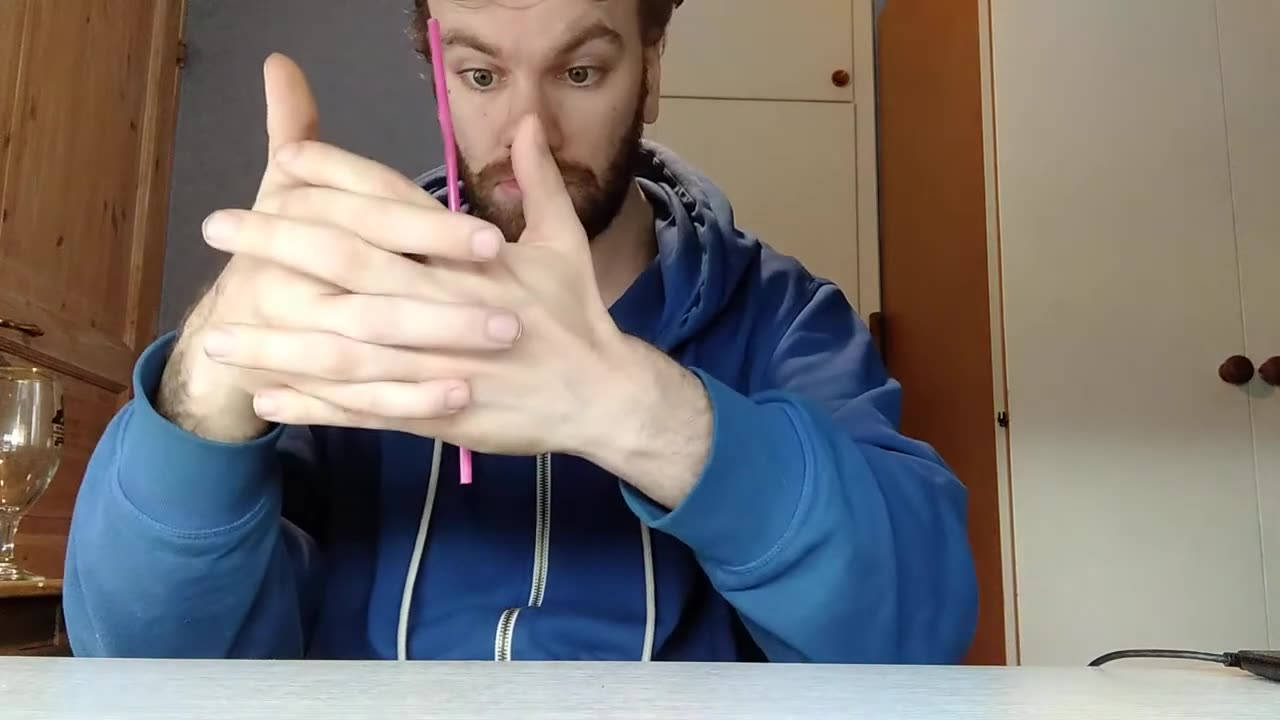 magic straw trick