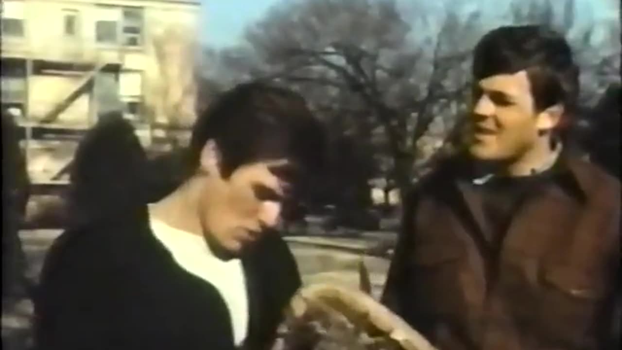 Commander USA's Groovie Movies: Three In The Attic