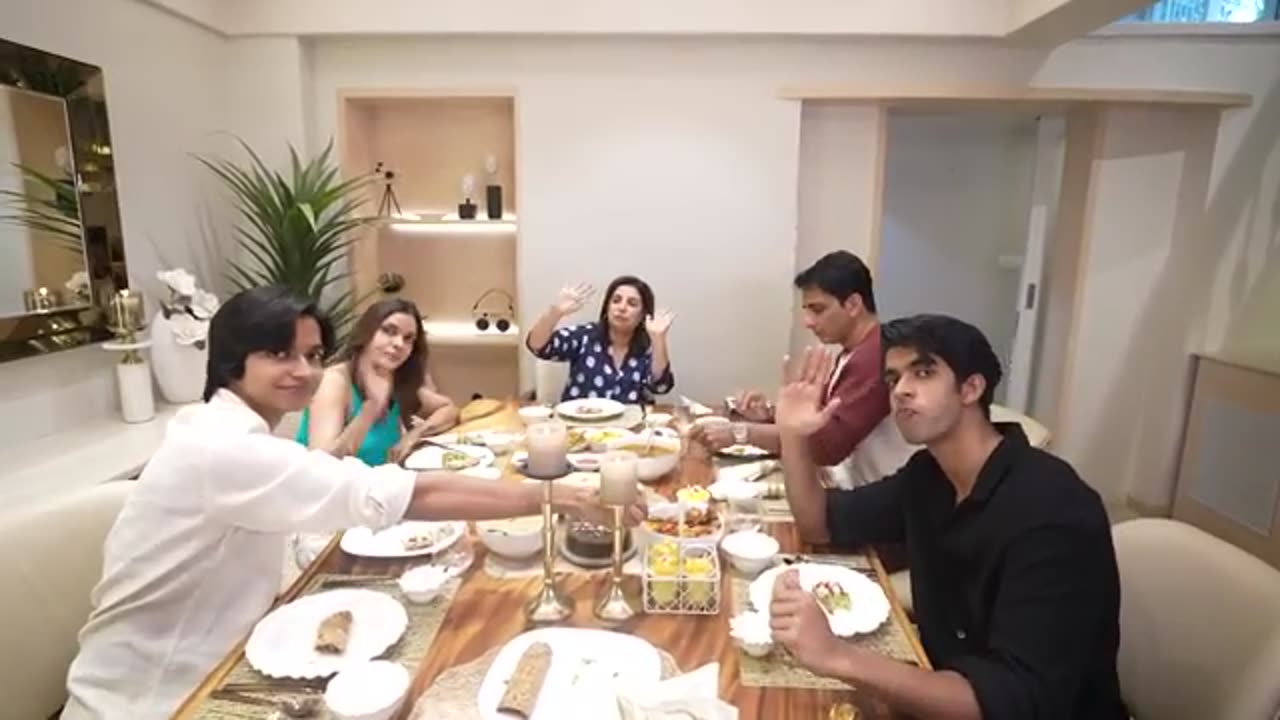 Sonu Sood ka New House, Throwback To Happy New Year Movie & Healthy Recipes! @FarahKhanK
