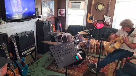 Weekend Collaboration Jam (After Church Text Turns Into A Mello Vibe Session) at Johnny's 8/17/2025
